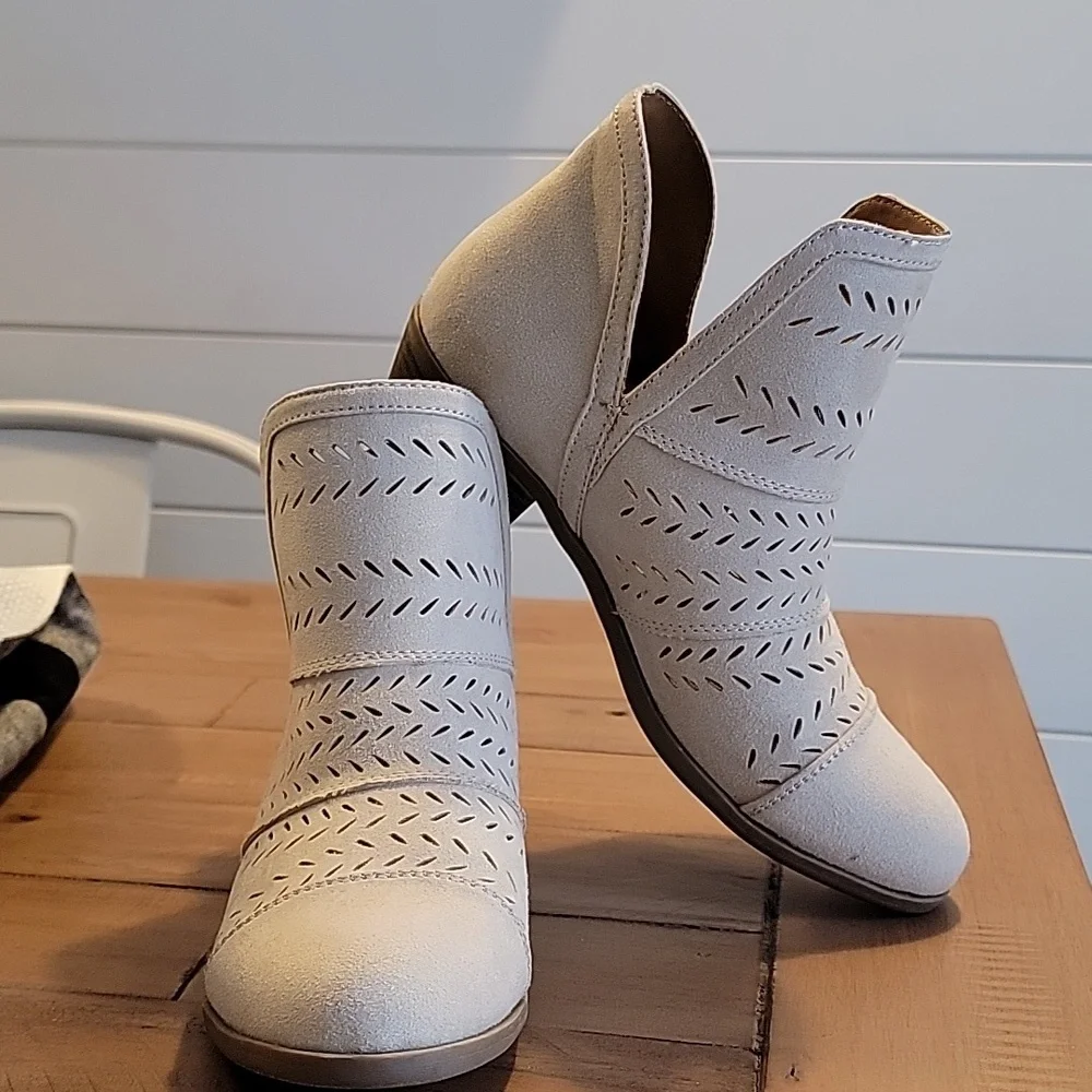 Booties - Picture 1 of 6